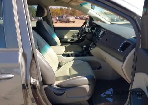 2017 Kia Sedona Lx z USA, uszkodzony, nr VIN KNDMB5C19H6248754